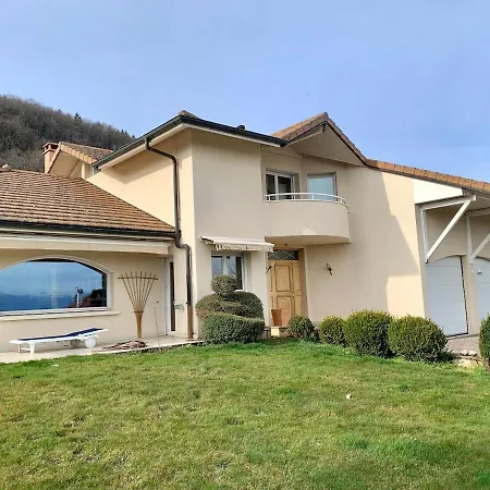 5 Bed Villa, 6 Baths, View And Beautiful Pool *